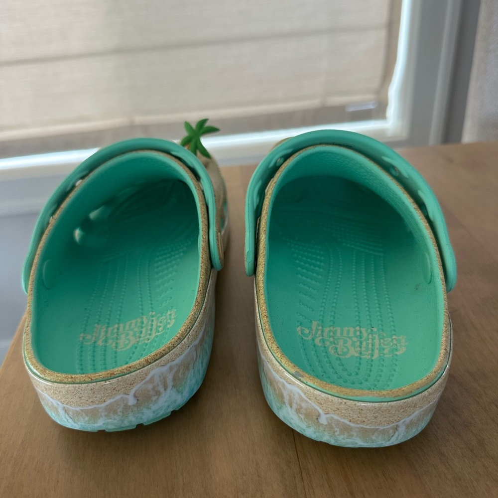 Crocs Unisex Classic Margaritaville Clog. B13 - Picture 5 of 8